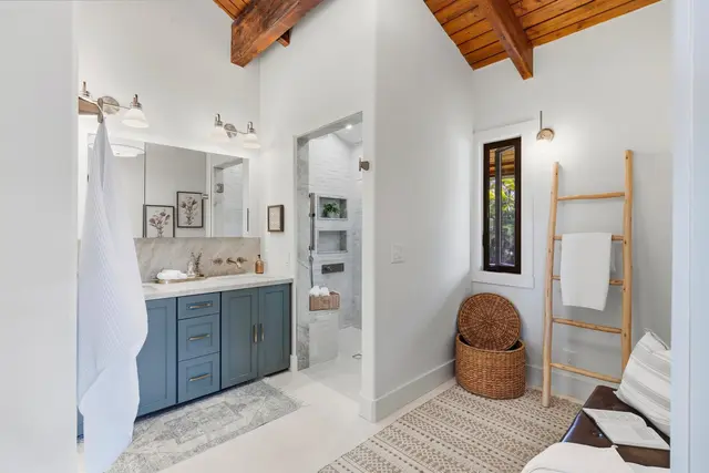 Listing Image for 1330 Kauhikoa Rd 5 of 47
