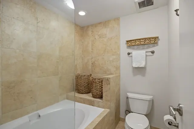 Listing Image for 500 Kapalua Dr 27t 5-6 23 of 34