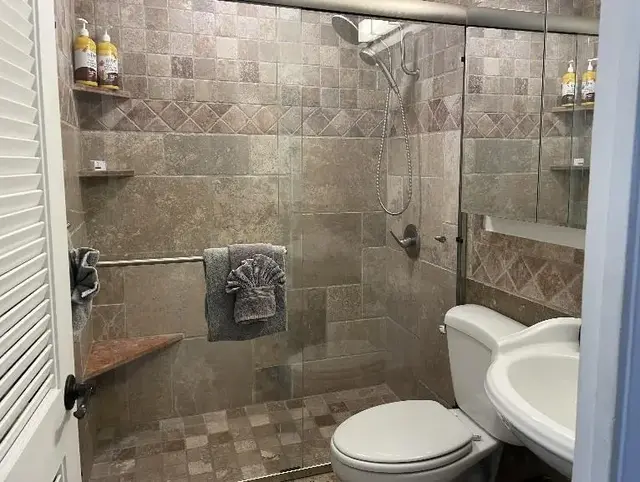 Listing Image for 3701 Lower Honoapiilani Rd 105 14 of 36