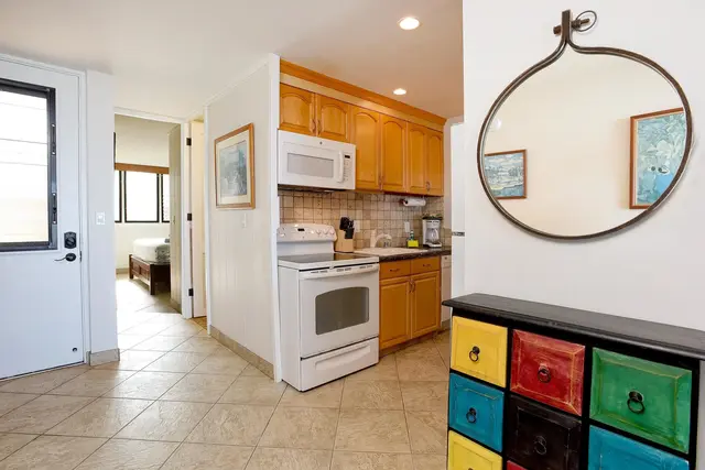 Listing Image for 3701 Lower Honoapiilani Rd 105 6 of 36