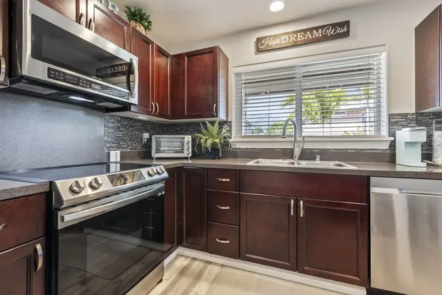 Listing Image for 305 Pulihi St 6 of 34