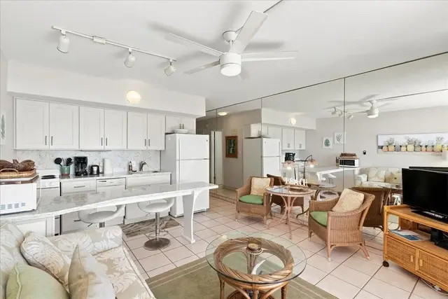 Listing Image for 3959 Lower Honoapillani Rd 709 14 of 34