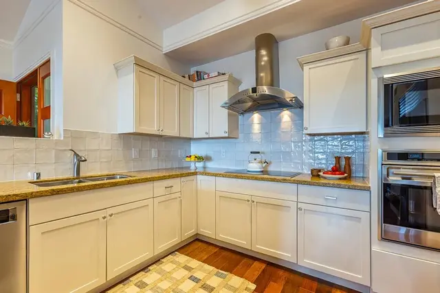 Listing Image for 393 Kai Malu Pl 52b 11 of 50