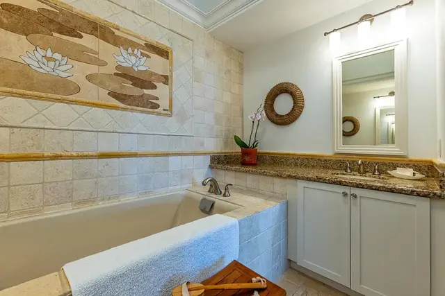 Listing Image for 393 Kai Malu Pl 52b 27 of 50