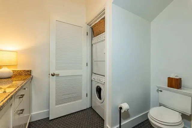 Listing Image for 393 Kai Malu Pl 52b 30 of 50