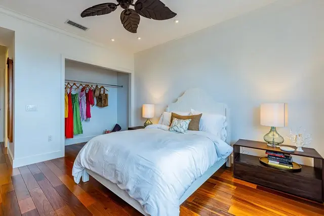 Listing Image for 393 Kai Malu Pl 52b 33 of 50