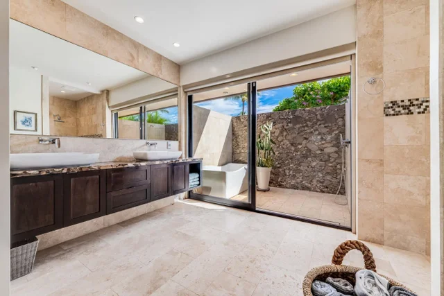 Listing Image for 24 Lolii Pl 23 of 50