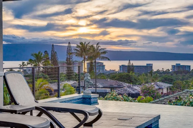 Listing Image for 24 Lolii Pl 8 of 50