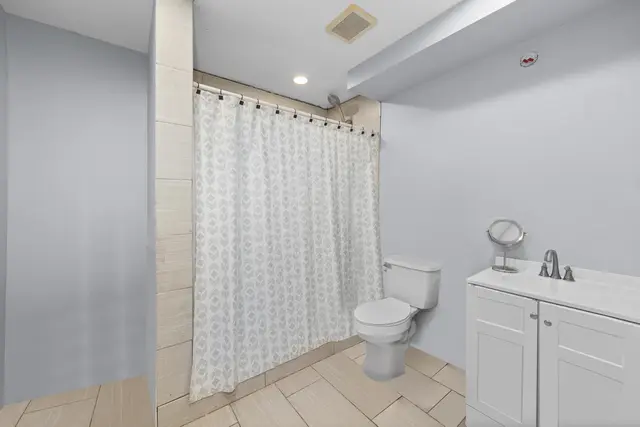 Listing Image for 685 Upper Ulumalu Rd 19 of 34
