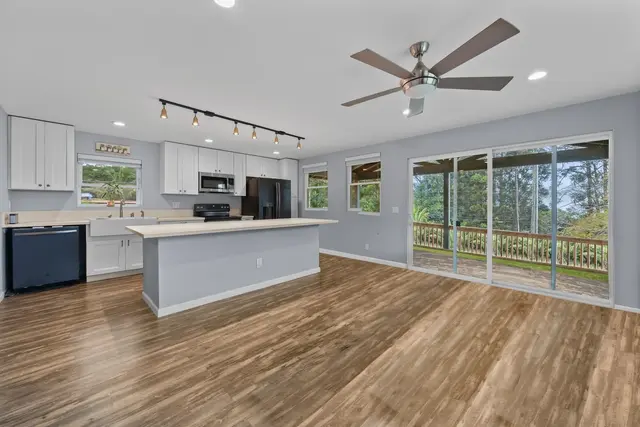 Listing Image for 685 Upper Ulumalu Rd 5 of 34