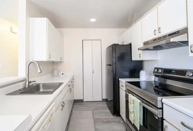 Listing Image for 85 Kapi Ln 8-201 3 of 24