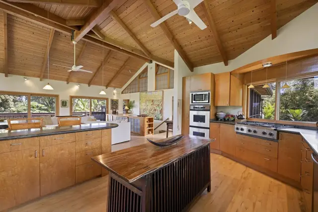 Listing Image for 355 Haneoo Rd 16 of 50