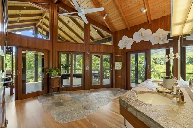 Listing Image for 355 Haneoo Rd 22 of 50