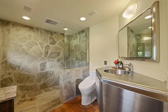 Listing Image for 355 Haneoo Rd 31 of 50