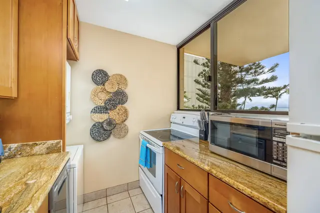 Listing Image for 191 N Kihei Rd 301 10 of 42