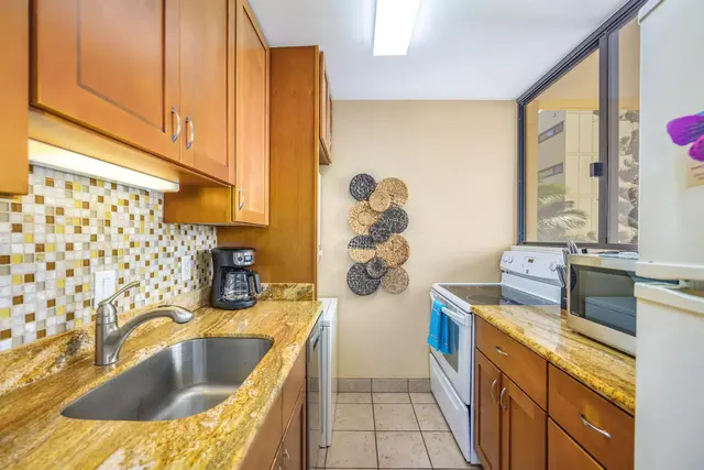 Listing Image for 191 N Kihei Rd 301 11 of 42