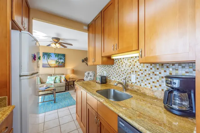 Listing Image for 191 N Kihei Rd 301 12 of 42