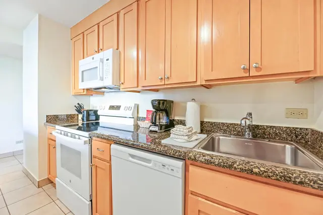 Listing Image for 3445 Lower Honoapiilani Rd 337 13 of 40
