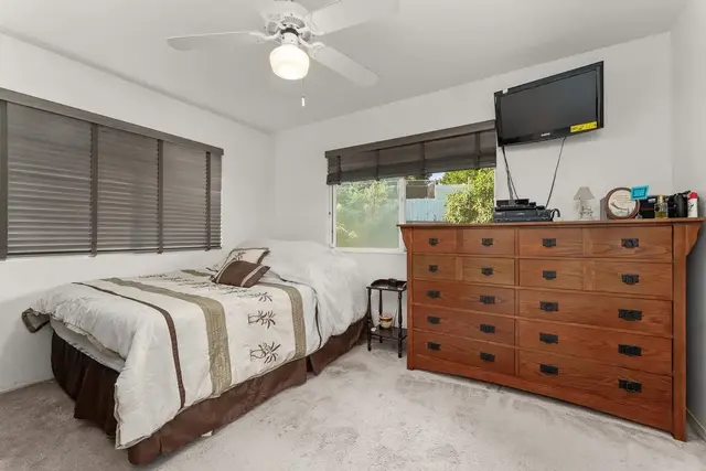 Listing Image for 611 Kuu Home Pl 21 of 50