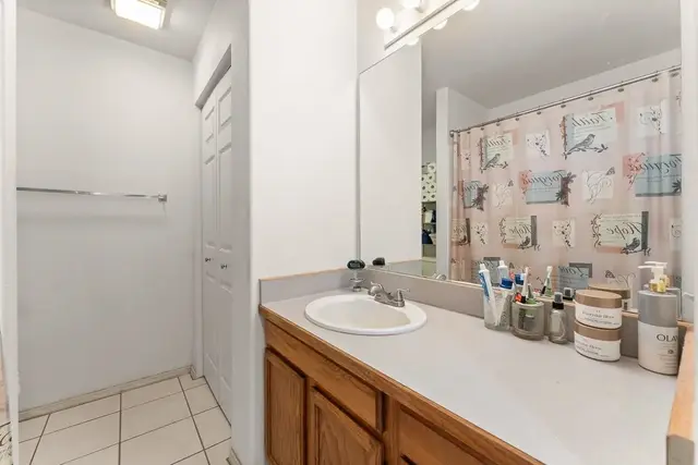 Listing Image for 611 Kuu Home Pl 26 of 50