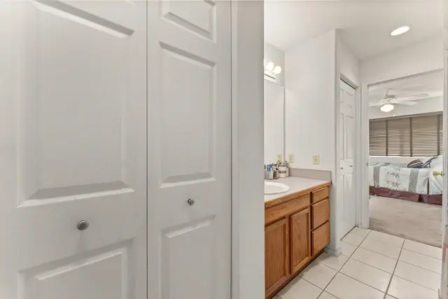 Listing Image for 611 Kuu Home Pl 28 of 50
