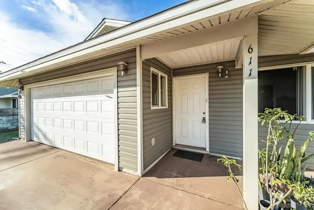 Listing Image for 611 Kuu Home Pl 3 of 50