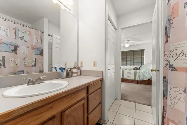 Listing Image for 611 Kuu Home Pl 33 of 50
