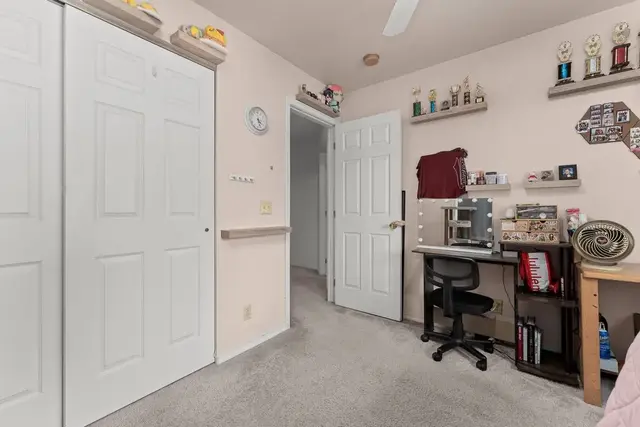 Listing Image for 611 Kuu Home Pl 36 of 50