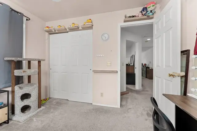 Listing Image for 611 Kuu Home Pl 37 of 50