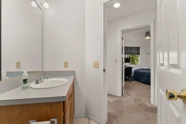 Listing Image for 611 Kuu Home Pl 39 of 50