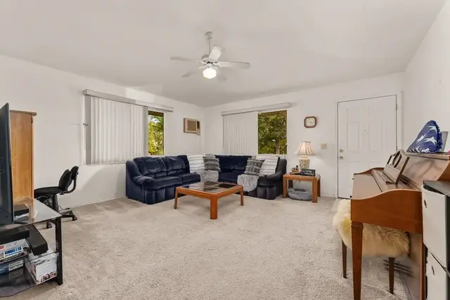 Listing Image for 611 Kuu Home Pl 6 of 50