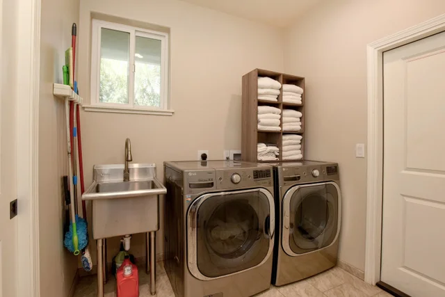 Listing Image for 3220 Waileia Pl 31 of 46