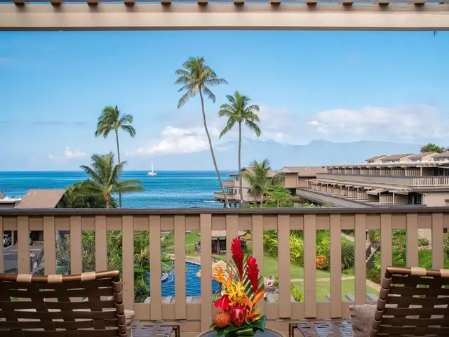 Listing Image for 4909 Lower Honoapiilani Rd D3 14 of 39