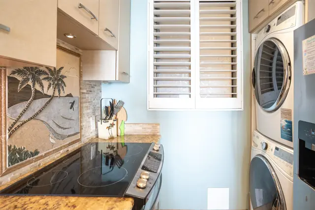 Listing Image for 250 Hauoli St 118 17 of 38
