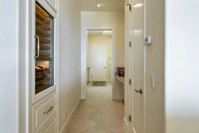 Listing Image for 3387 Kuaua Pl 25 of 50