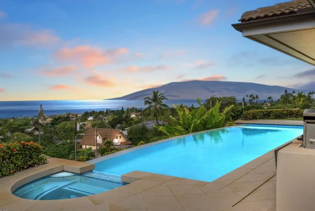 Listing Image for 3387 Kuaua Pl 3 of 50