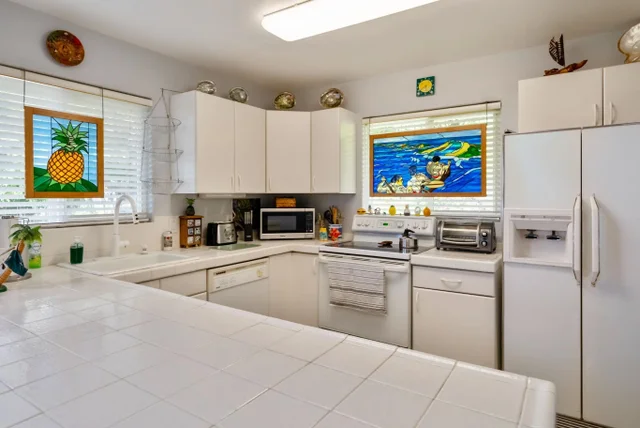 Listing Image for 3387 Kuaua Pl 42 of 50