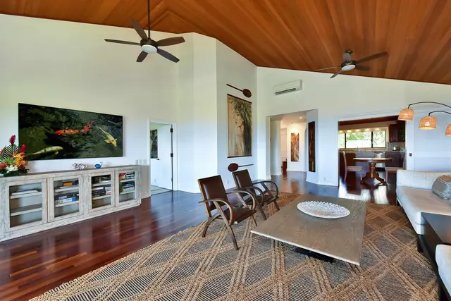 Listing Image for 50 Puu Anoano St 3604 6 of 41