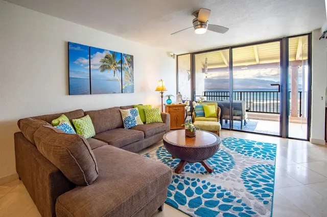 Listing Image for 100 Hauoli St 405 2 of 38