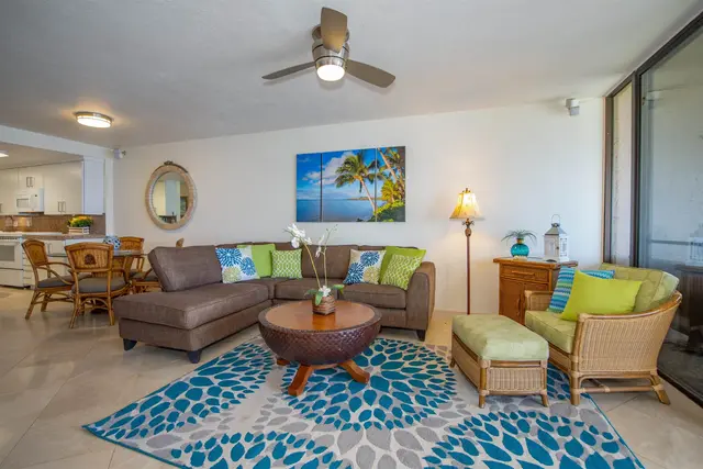 Listing Image for 100 Hauoli St 405 21 of 38