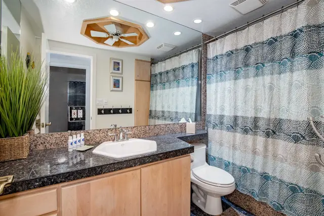 Listing Image for 100 Hauoli St 405 26 of 38
