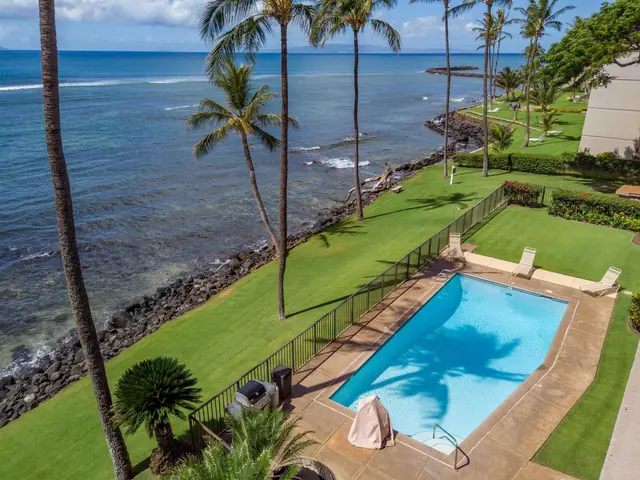 Listing Image for 100 Hauoli St 405 32 of 38