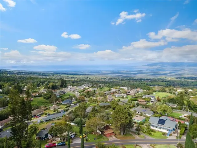 Listing Image for 1524 Lower Kimo Dr 9 of 31