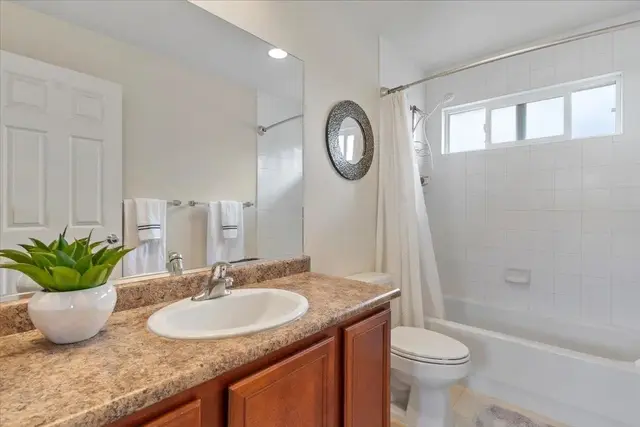 Listing Image for 36 Waihili Pl 25 of 31