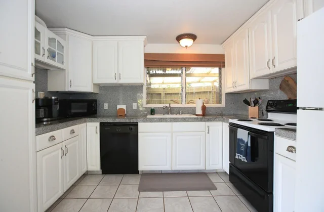 Listing Image for 2750 Kalapu Dr Cottage 28 7 of 33