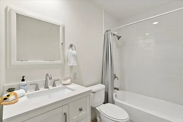 Listing Image for 44 Kanani Rd 1-304 39 of 50