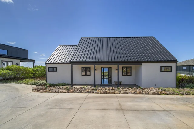 Listing Image for 153 Haniu St B 12 of 41