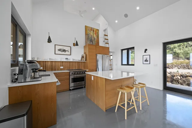 Listing Image for 153 Haniu St B 14 of 41