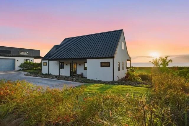 Listing Image for 153 Haniu St B 3 of 41