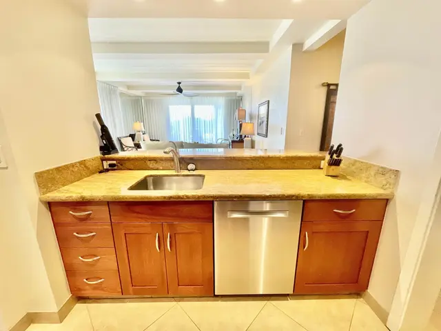 Listing Image for 2481 Kaanapali Pkwy 423x 10 of 42